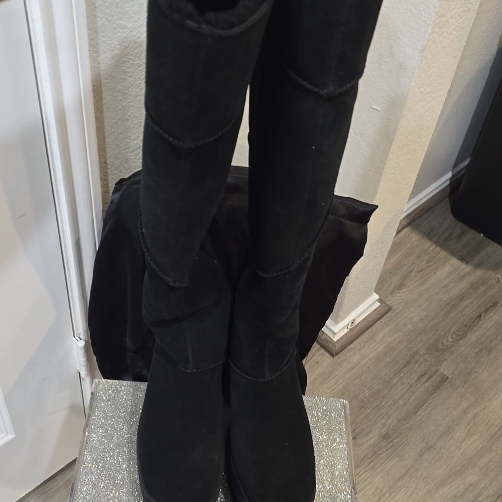 Ugg New Heights Platform XTra Boots- Black - Picture 16 of 16